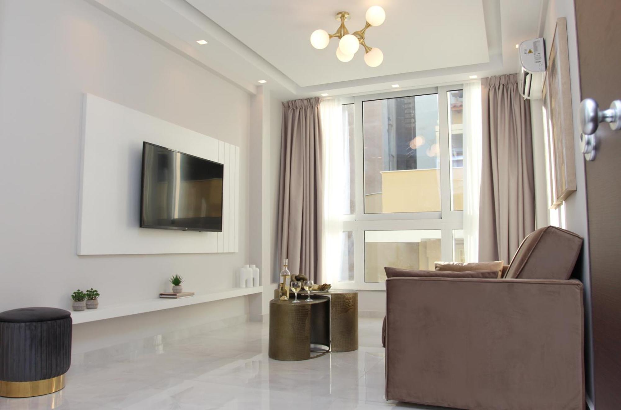 Central Metropolis Luxury Living Athens Ngoại thất bức ảnh