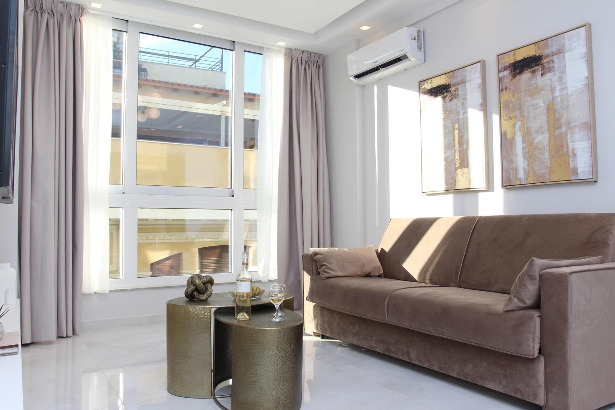 Central Metropolis Luxury Living Athens Ngoại thất bức ảnh